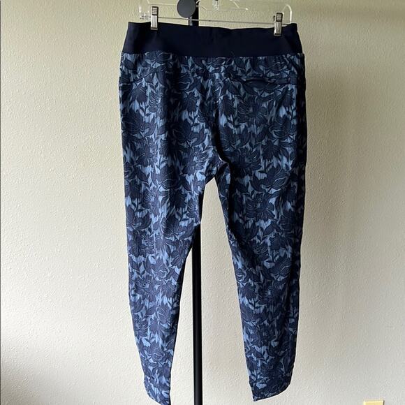 NWOT Athleta Trekkie North Floral Patterned Joggers with Drawstring - size 14 - Picture 10 of 12